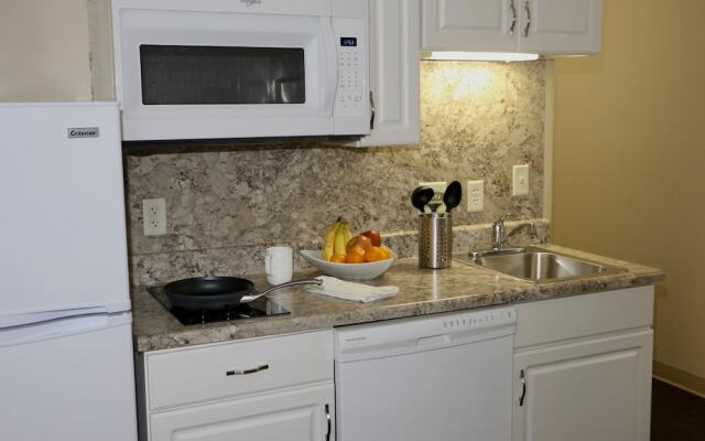 Klopfenstein Inn and Suites