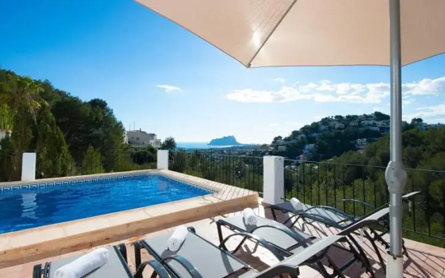 Villa Nebua