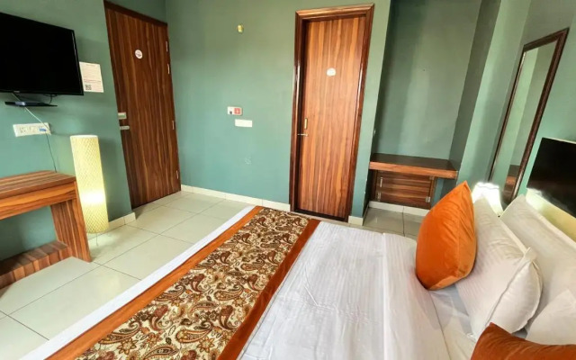 Qotel Hotel Church House Rohini Sector 15