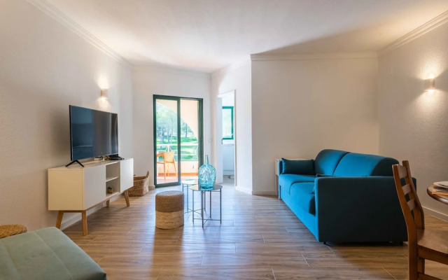 Salgados 1 Bedroom Apartment - 500m da Praia