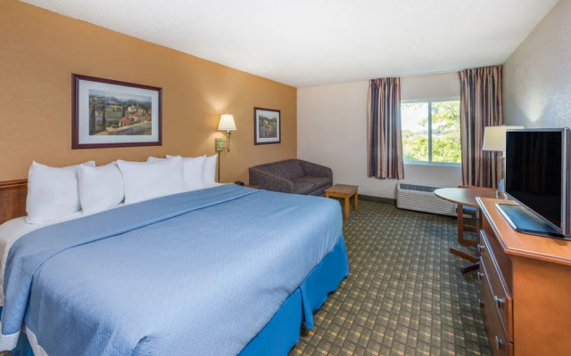 Days Inn Kirksville