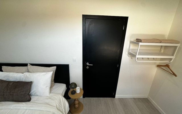 Chic 2 Apartments Near to City Center