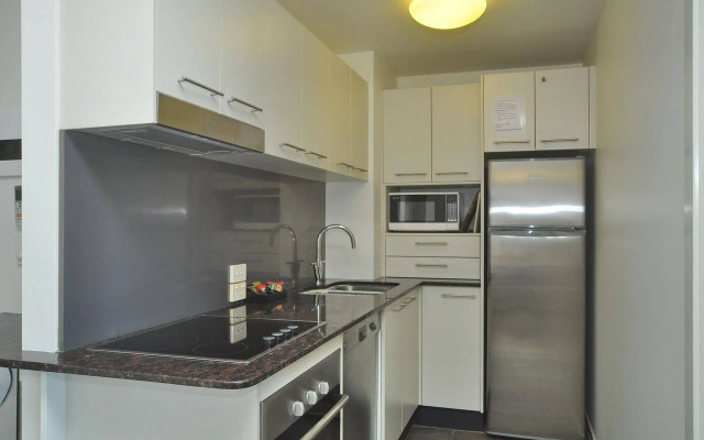 Lennox Point Holiday Apartments