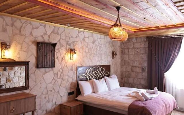 Stone Owl Hotel