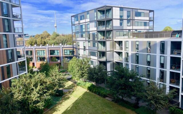 Brilliant Toorak Park Apartment GardenView FreeParking SmartTV