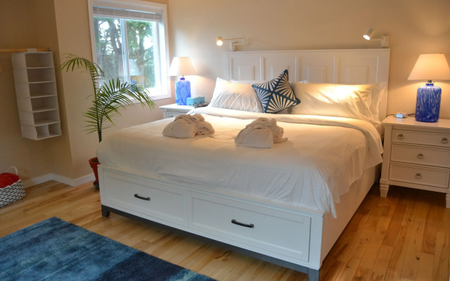 Salish Bed & Breakfast and Spa