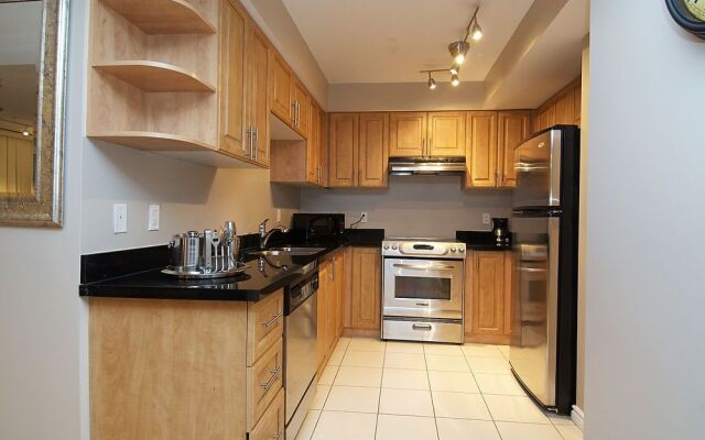 WhiteHall Suites - 20 Bluejays Way