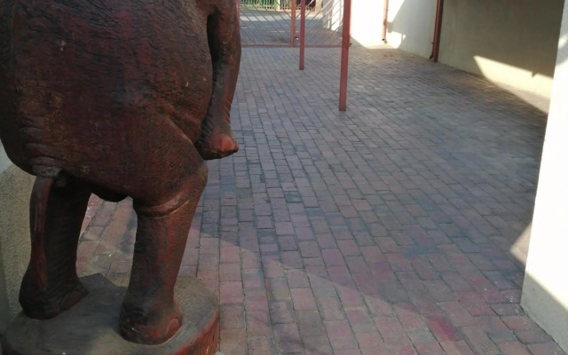 Naisar's Apartments Primrose,Johannesburg