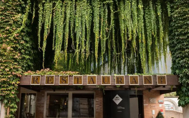 Hotel KRONE - eat, drink, stay