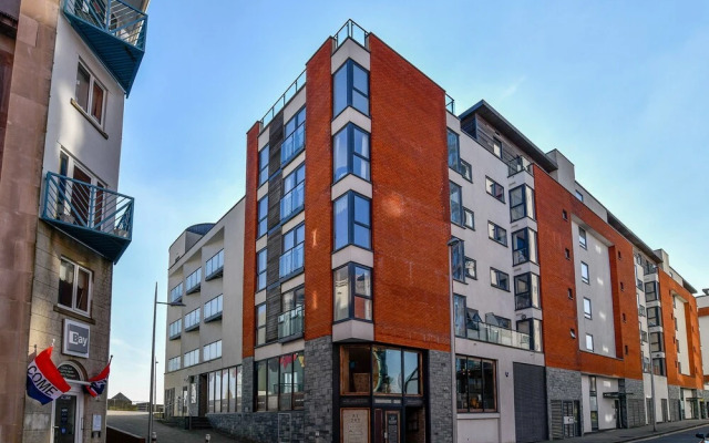 Ocean Breeze Apartment