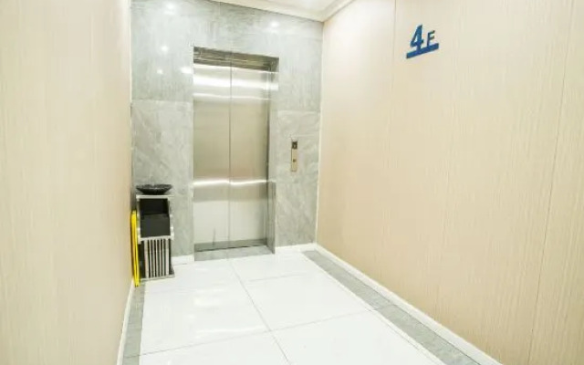 Daocheng Holy VIP Tower