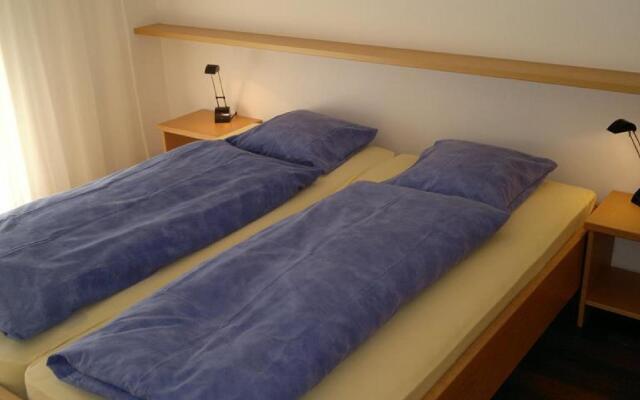 Evelyne - One Bedroom