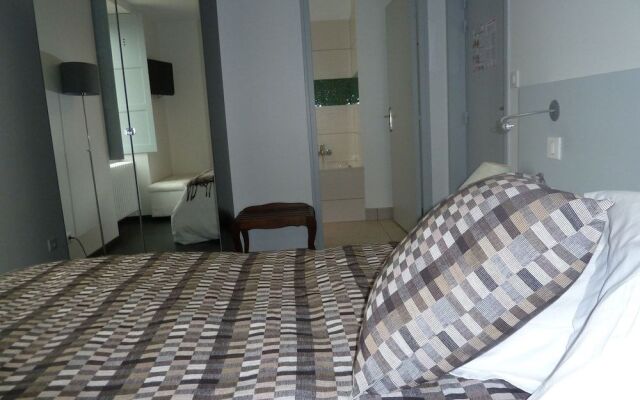 Hôtel Restaurant La Borne Impériale