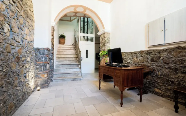 Harmonia home