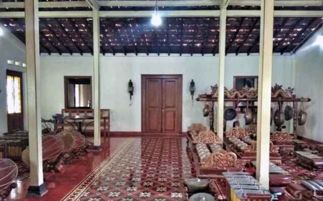 Omah Pitoe Guest House