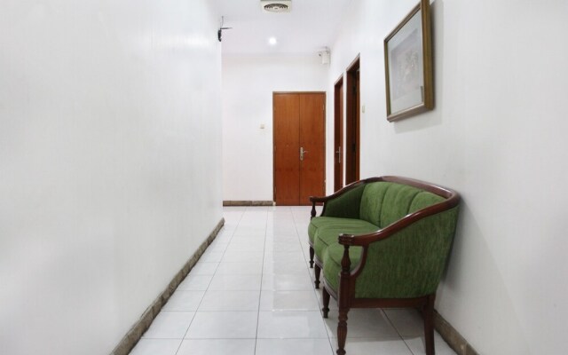 OYO 102 GP Residence