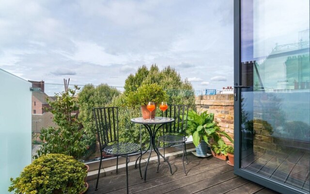 Beautiful Modern 2 Bedroom Flat in Putney