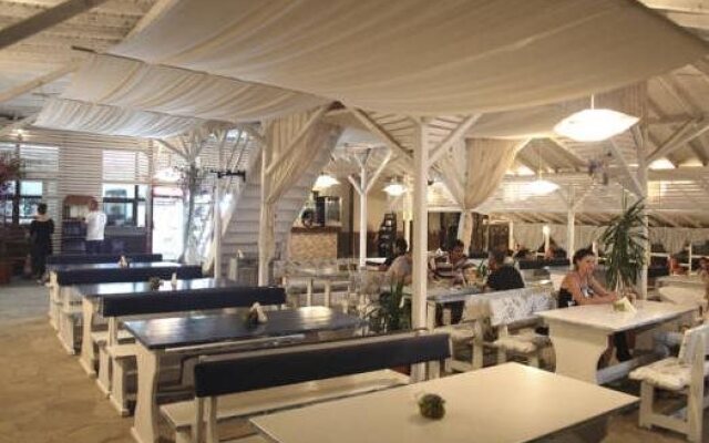 Hotel Laguna