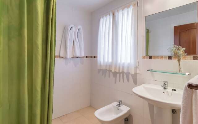 Apartamentos Silken Playa de Toro