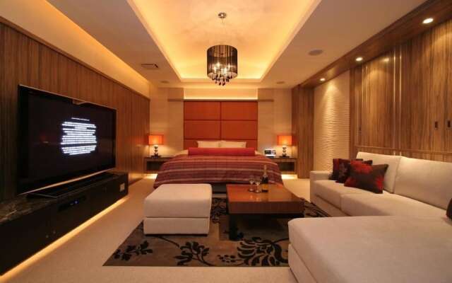 HOTEL W - Adults Only