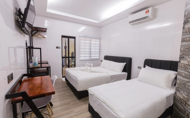 Lee Luxury Home, USM Penang