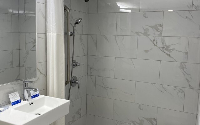 Rodeway Inn & Suites Williamsburg Central