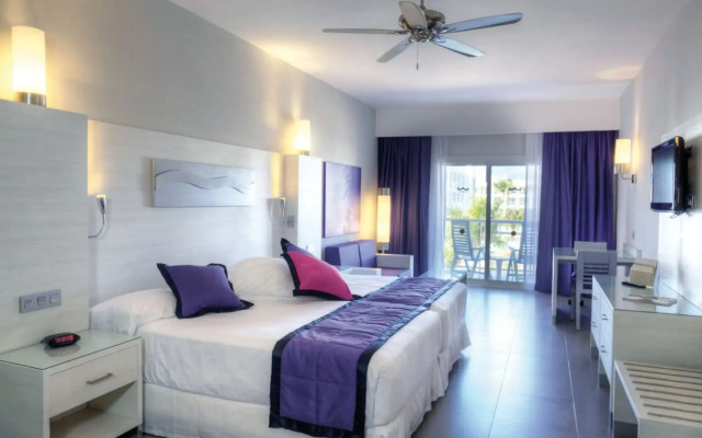 Hotel Riu Palace Bavaro - All Inclusive