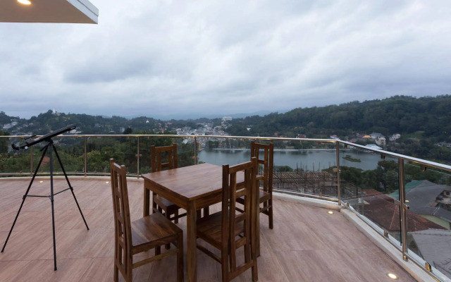 Sandriana Lake View