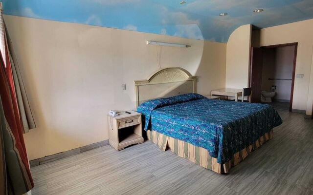 Woodland Inn & Suites