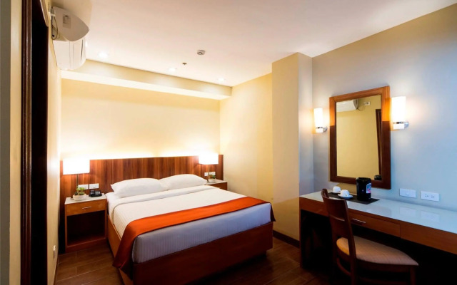 V Hotel and Apartel