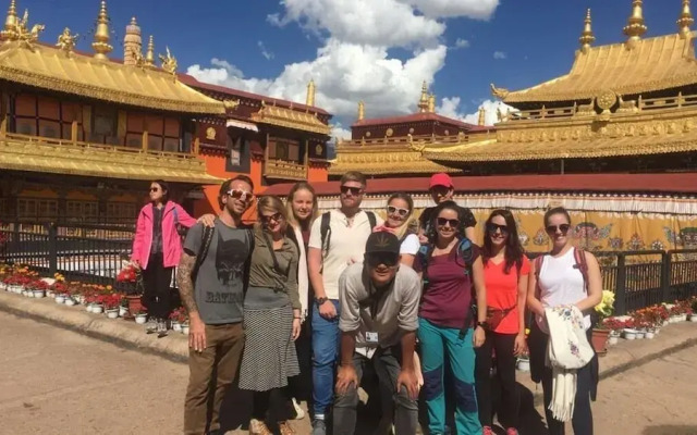Explore Tibet