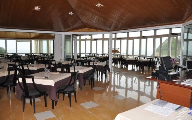 Hotel Talasoterapia Zelai