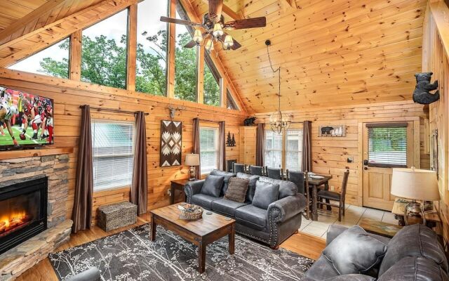 Some Peak Somewhere 3 Bedroom Cabin