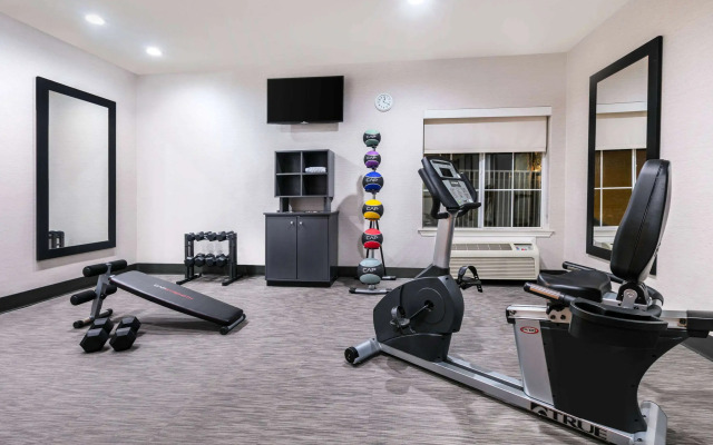 La Quinta Inn & Suites by Wyndham Fredericksburg