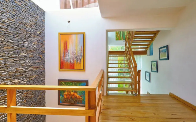 Beach Villa in El Portillo Sleeps 12