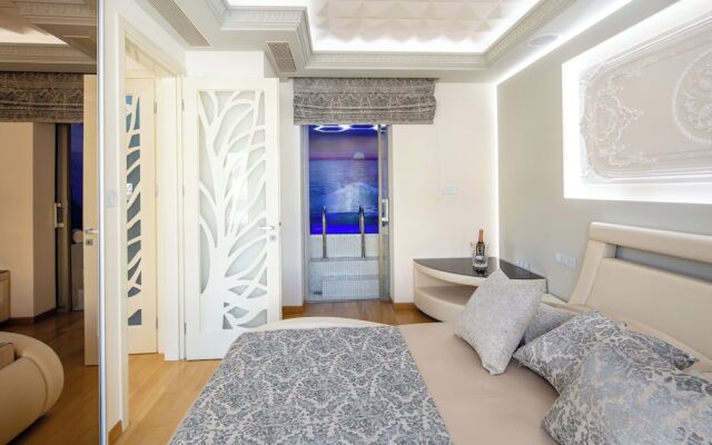 DeMaNi President Suites