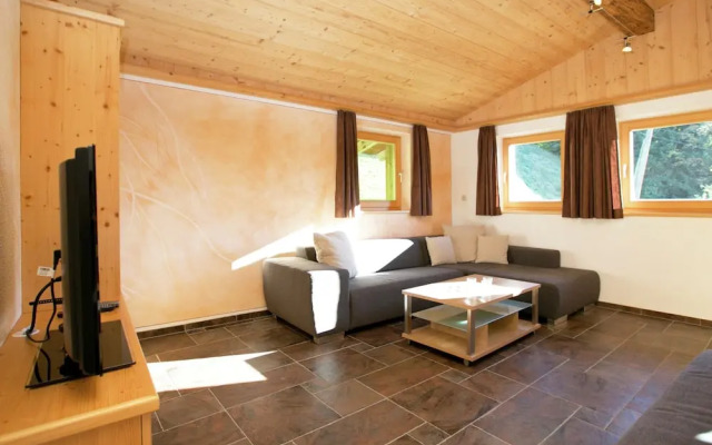 Gorgeous Chalet with Hot Tub in Tyrol