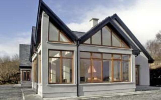 Westport, Co. Mayo - Sleeps 10, Pool Table, ideal holiday base