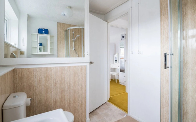 Exclusive Home in Acton by Underthedoormat