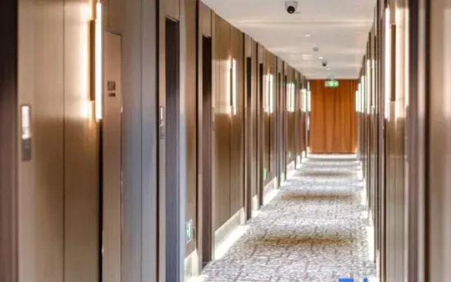 Yebo Lanting Junyu Hotel