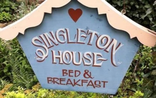 11 Singleton House Bed & Breakfast