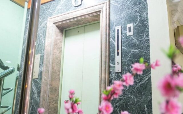 Istana Monaco Hotel