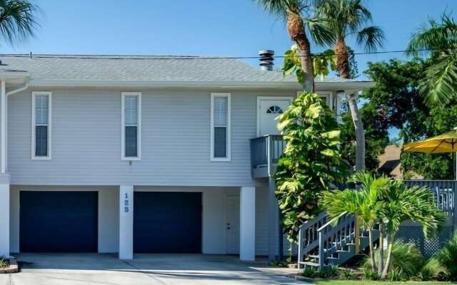 1 Step Closer 2 Bedroom Villa by RedAwning