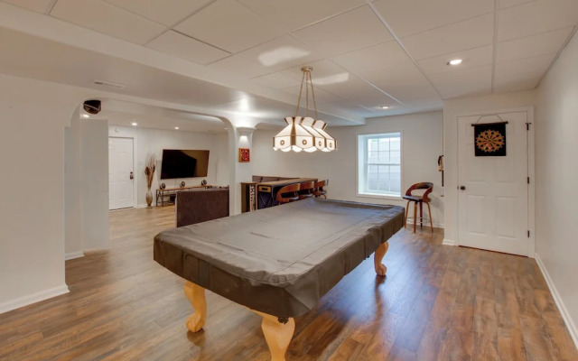 Game Room & Covered Patio: Hummelstown Hideaway