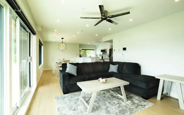 Peachview Suites