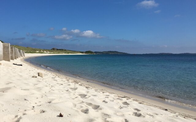 Appletree Court House