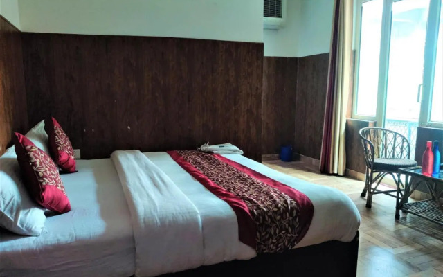 Bhagirathi Hotel in Tapovan By PerfectStyaz