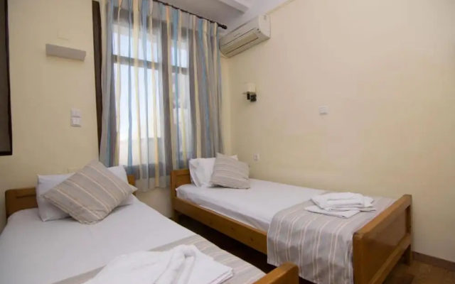 George s Poet Maisonette