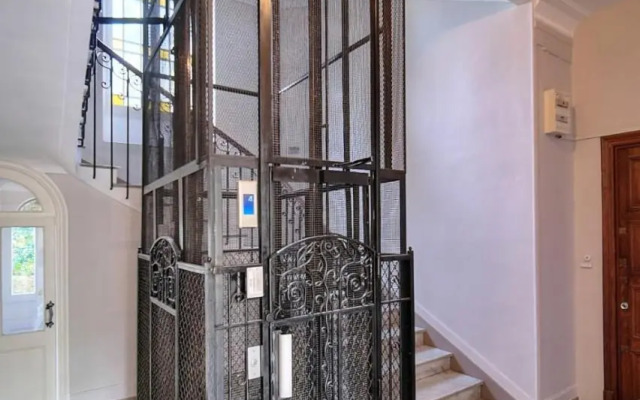 IMMOGROOM - Large Apartment - Parking - Air conditioning - Sea view - Wifi