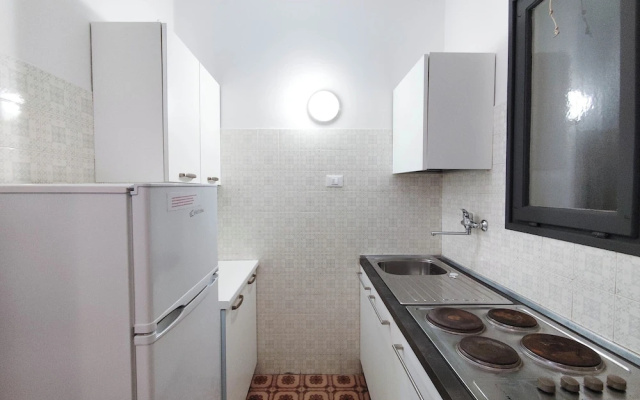 Studio With Balcony and Pool Access